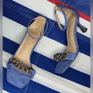 🎉✨ NWT- C Est. 1946 Open Square Toe Gold Chain Jewelry Ankle Strap Heels Size 8